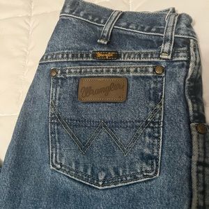 Wrangler George Strait Cowboy Cut jeans size 30x32
